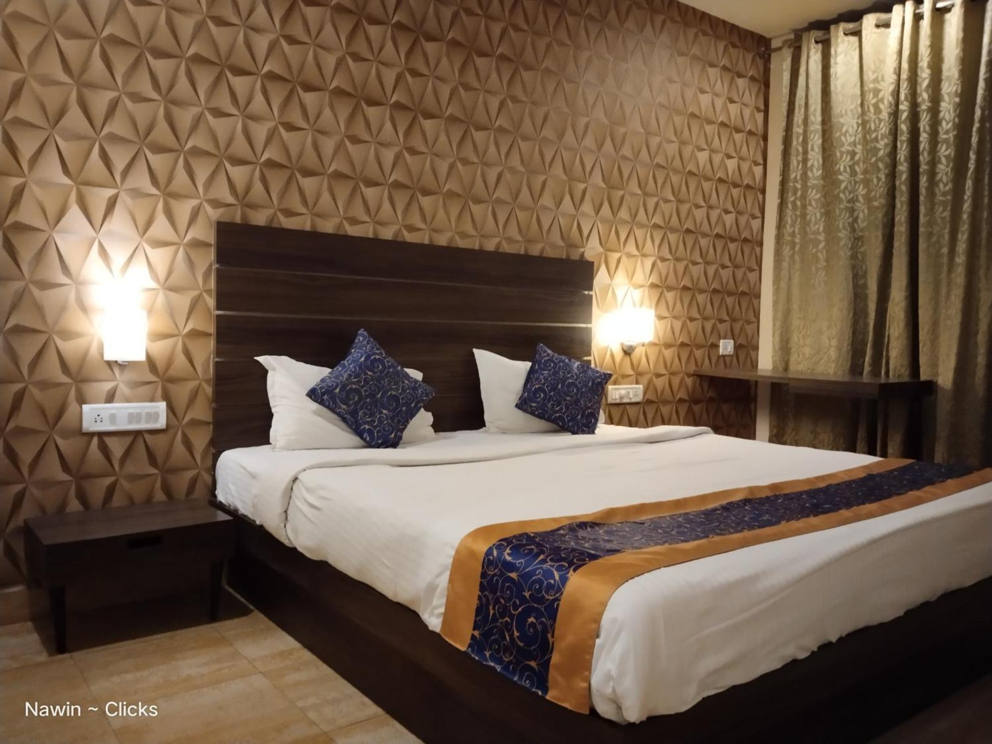 Redfox Hotel- Aminjikarai Chennai Ngoại thất bức ảnh