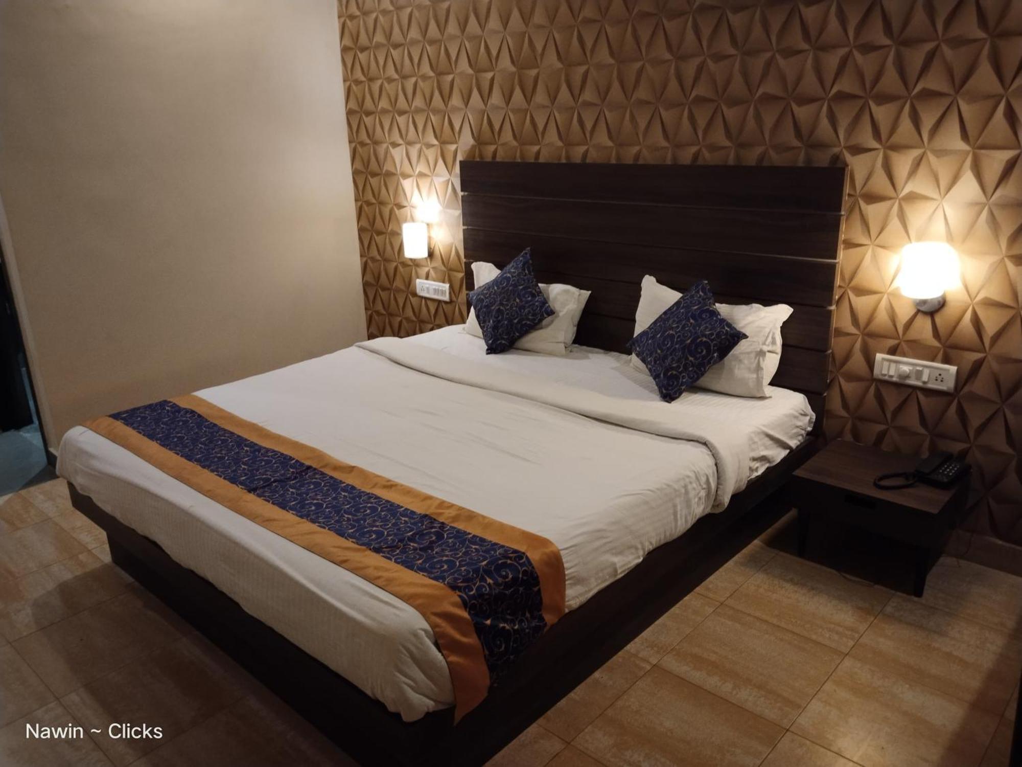 Redfox Hotel- Aminjikarai Chennai Ngoại thất bức ảnh