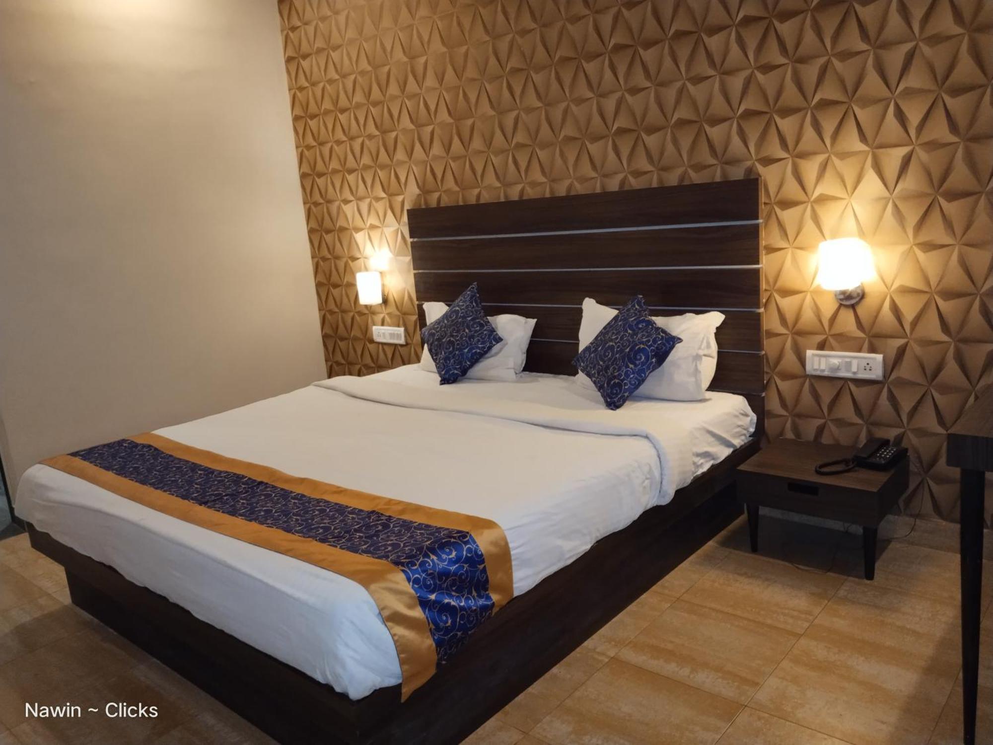 Redfox Hotel- Aminjikarai Chennai Ngoại thất bức ảnh